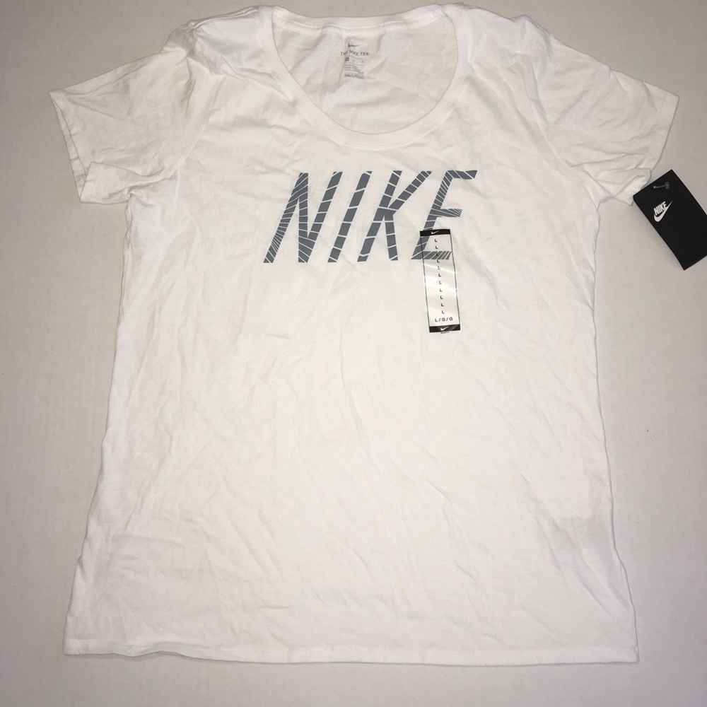 Nike T-Shirt White and Gray Size M